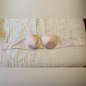 Elegant Strapless Bra - Cream